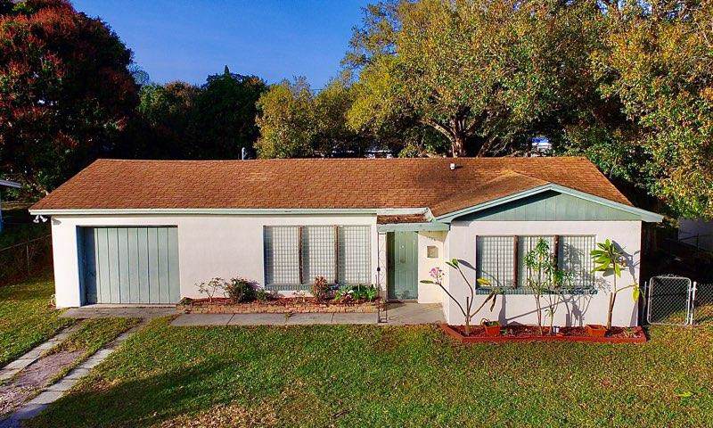 1706 Paseo Avenue - Photo 1