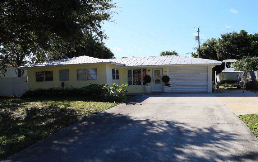 396 Tequesta Drive - Photo 1