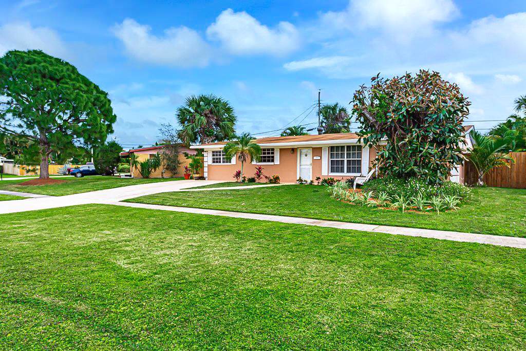 12130 Colony Avenue - Photo 1