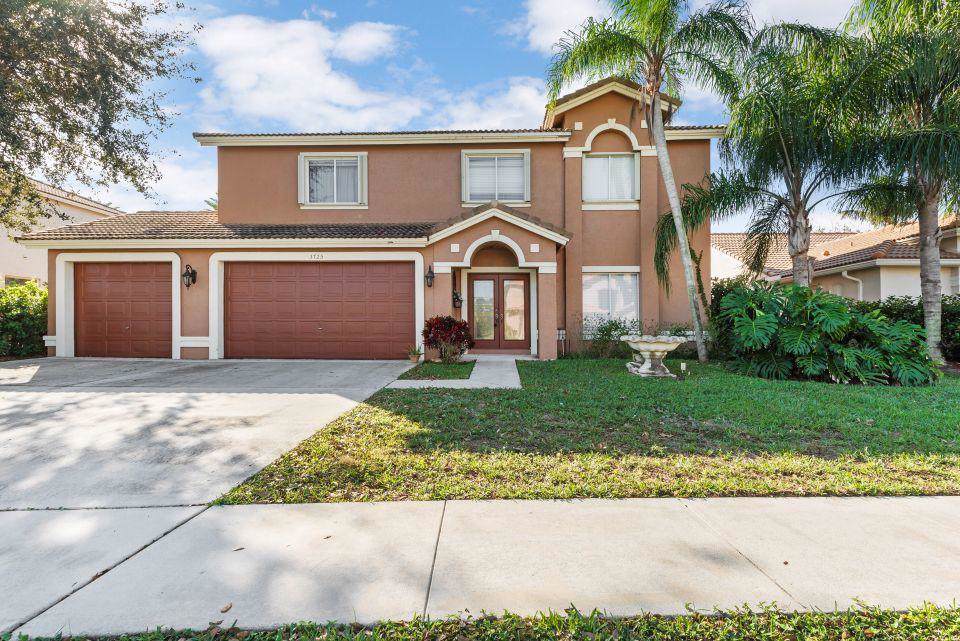 3725 Cypress Lake Drive - Photo 1