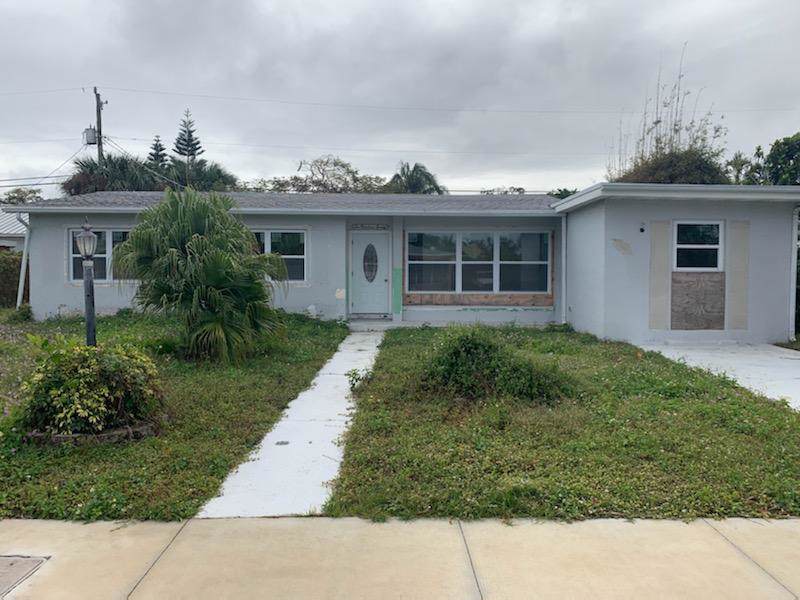 220 Gregory Place - Photo 1