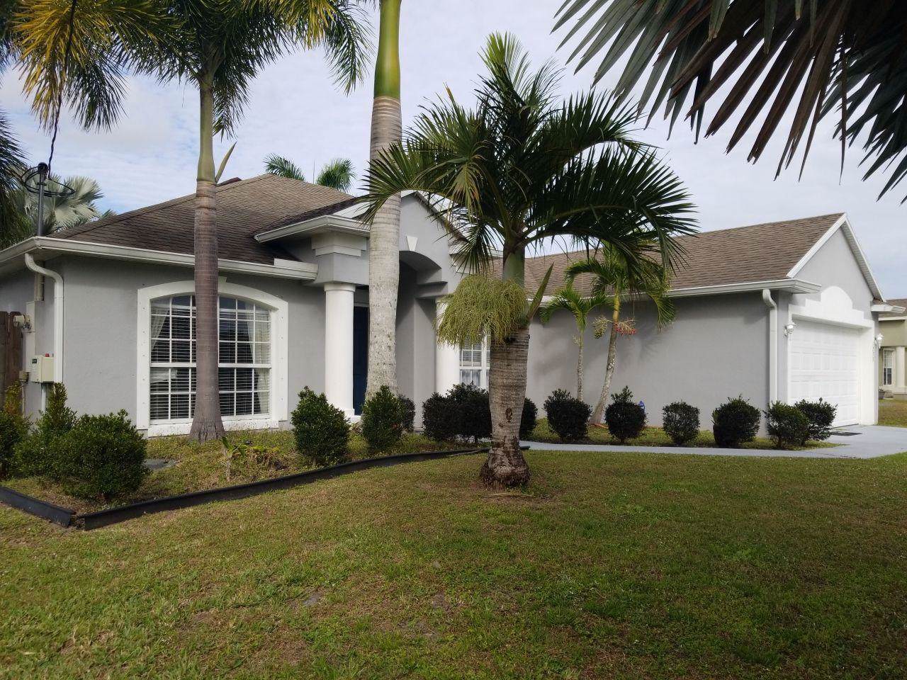 1233 Alcantarra Boulevard - Photo 1