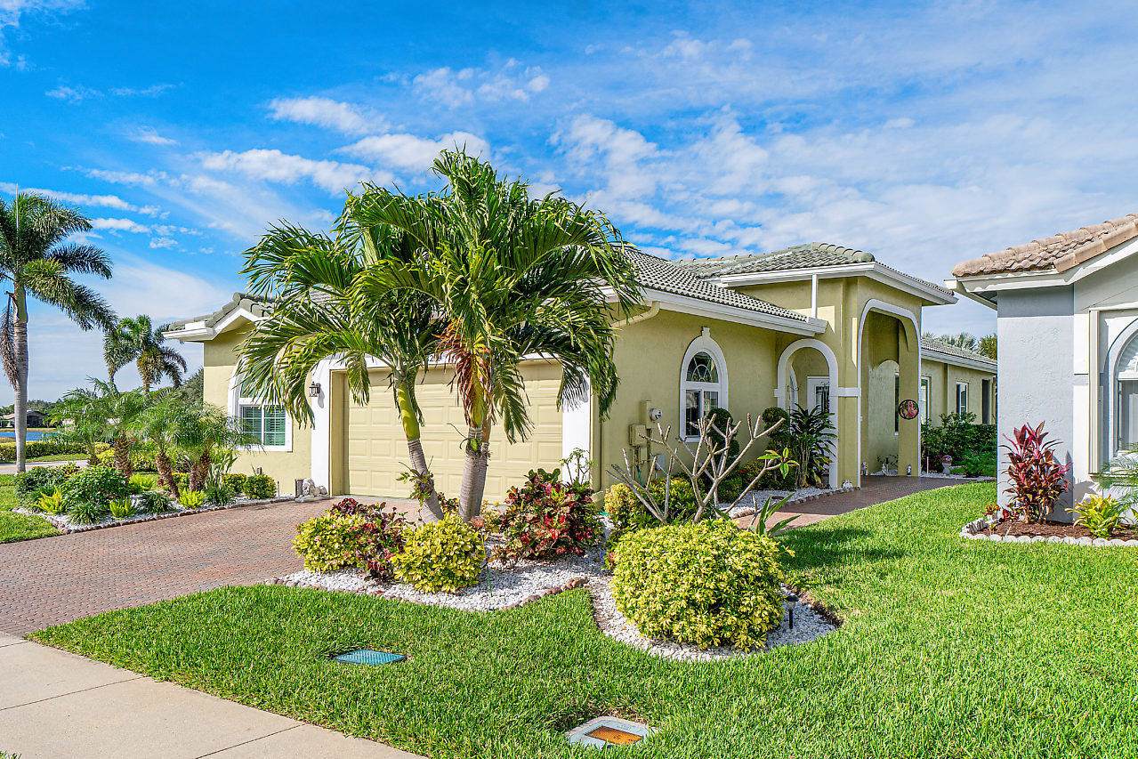 8239 Brindisi Lane - Photo 1