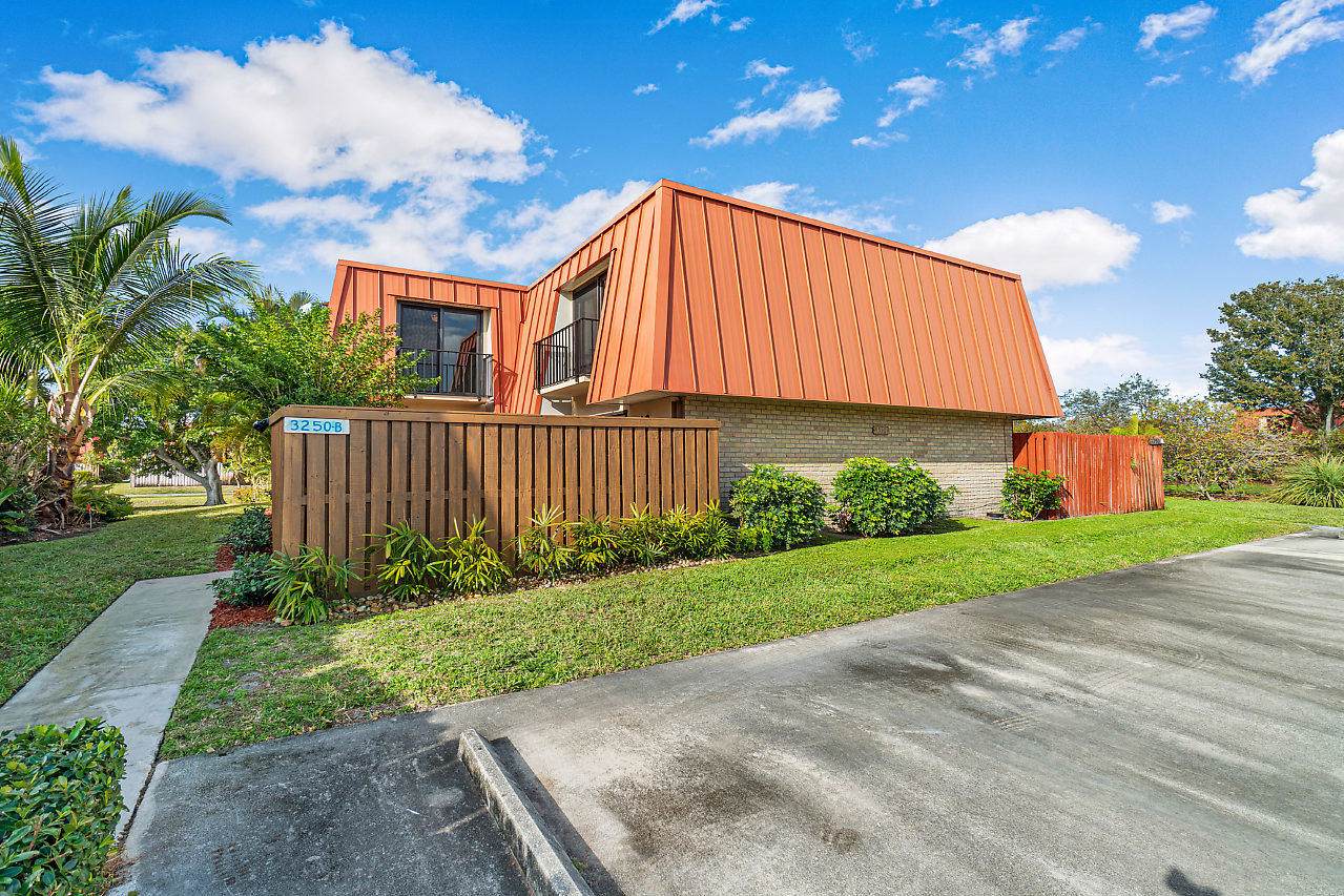 3250 Meridian Way - Photo 1
