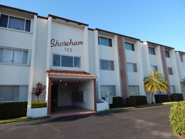 125 Shore Court - Photo 1
