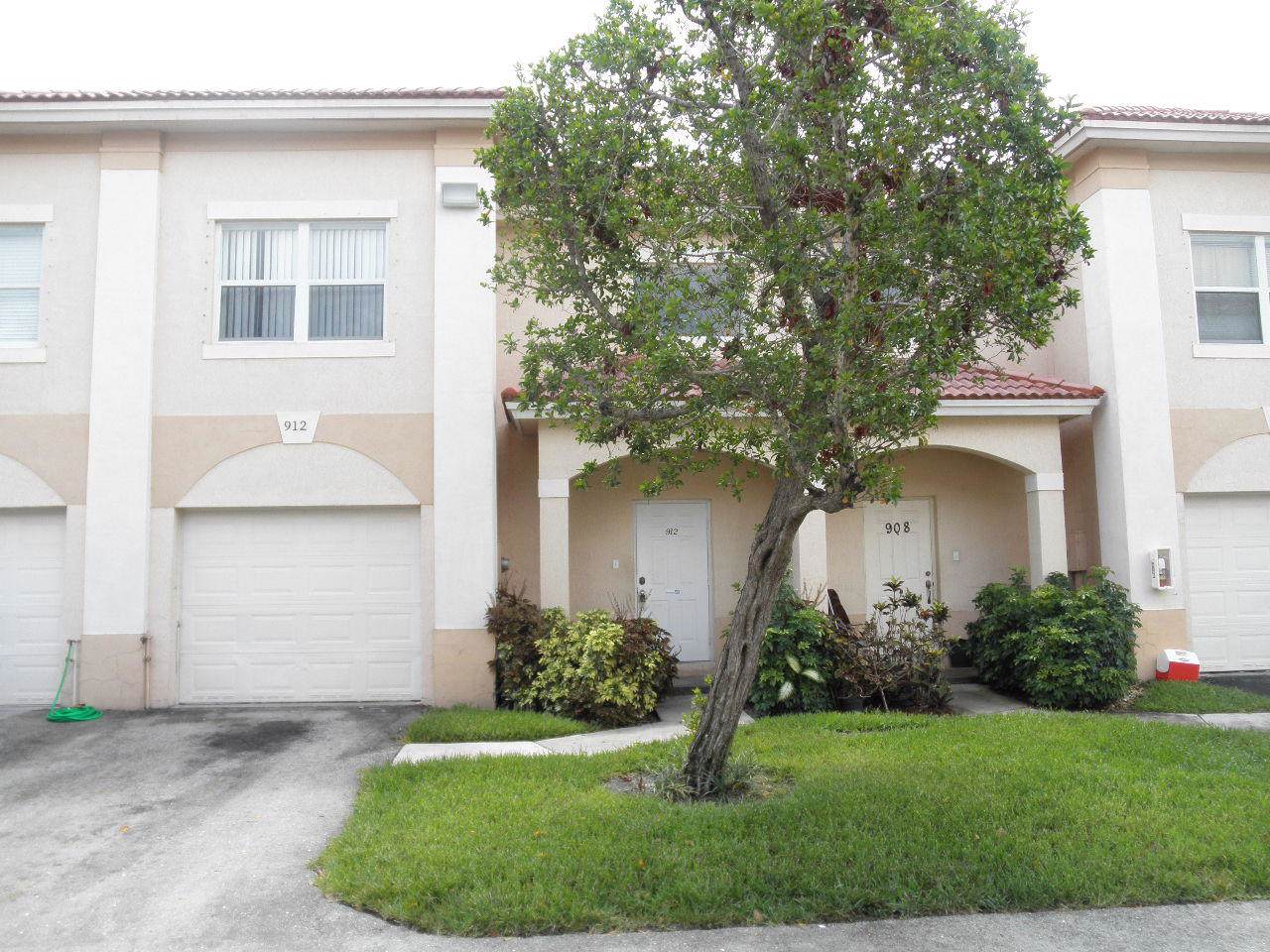 912 Talia Circle - Photo 1