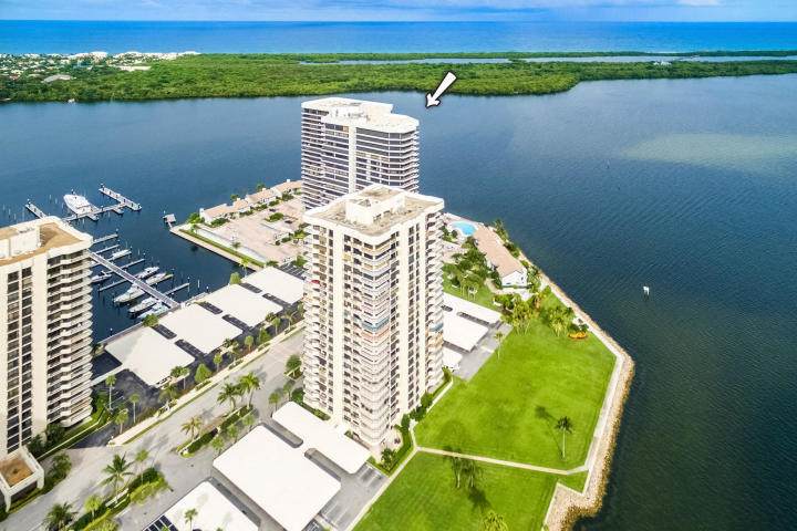 100 Lakeshore Drive - Photo 1