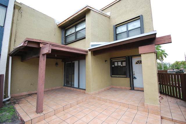 10282 9th St Circle - Photo 1