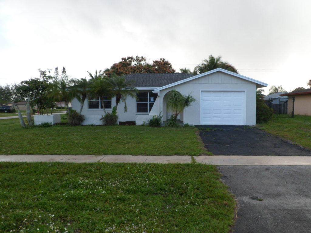 868 Lilac Drive - Photo 1
