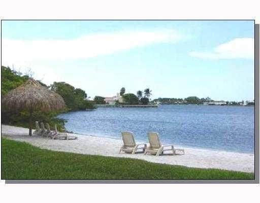 1100 Scotia Drive - Photo 1