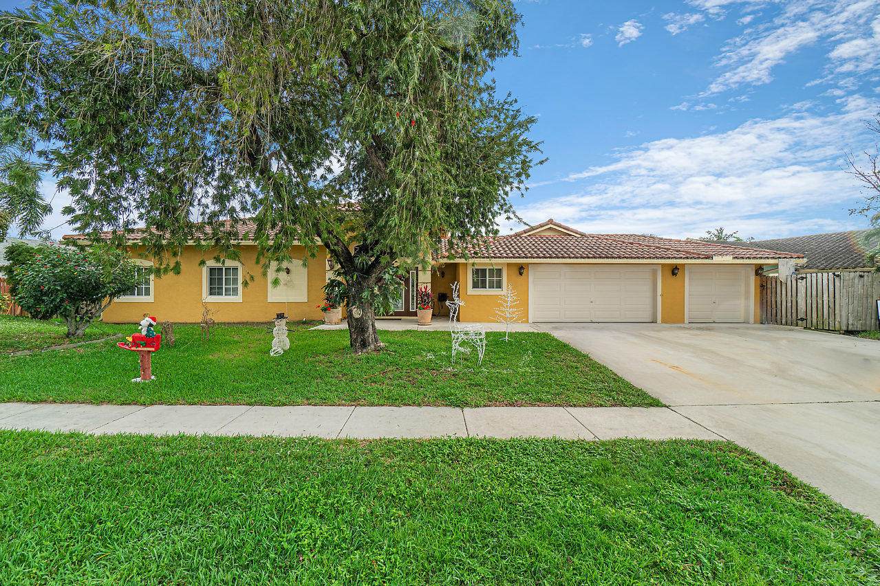 7539 Hazelwood Circle - Photo 1 7539 Hazelwood Circle - Photo 1