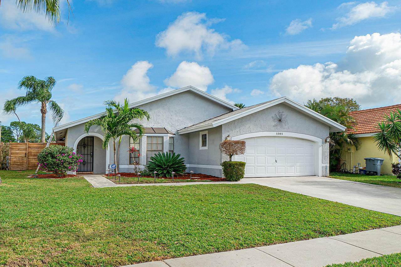 5305 Helene Circle - Photo 1