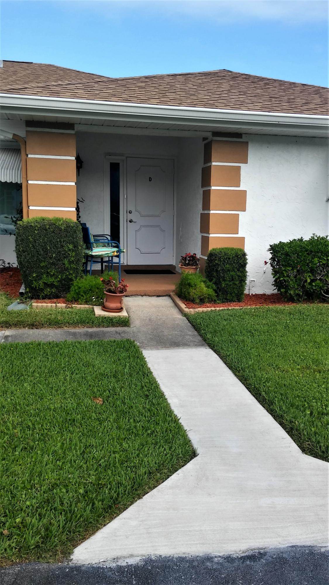 1214 Lakes End Drive - Photo 1