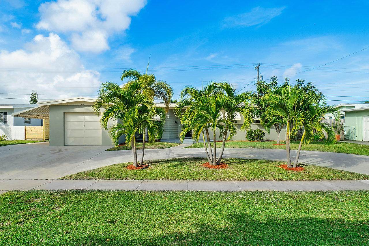 737 Eagle Way - Photo 1