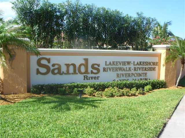 3218 Lakeview Circle - Photo 1