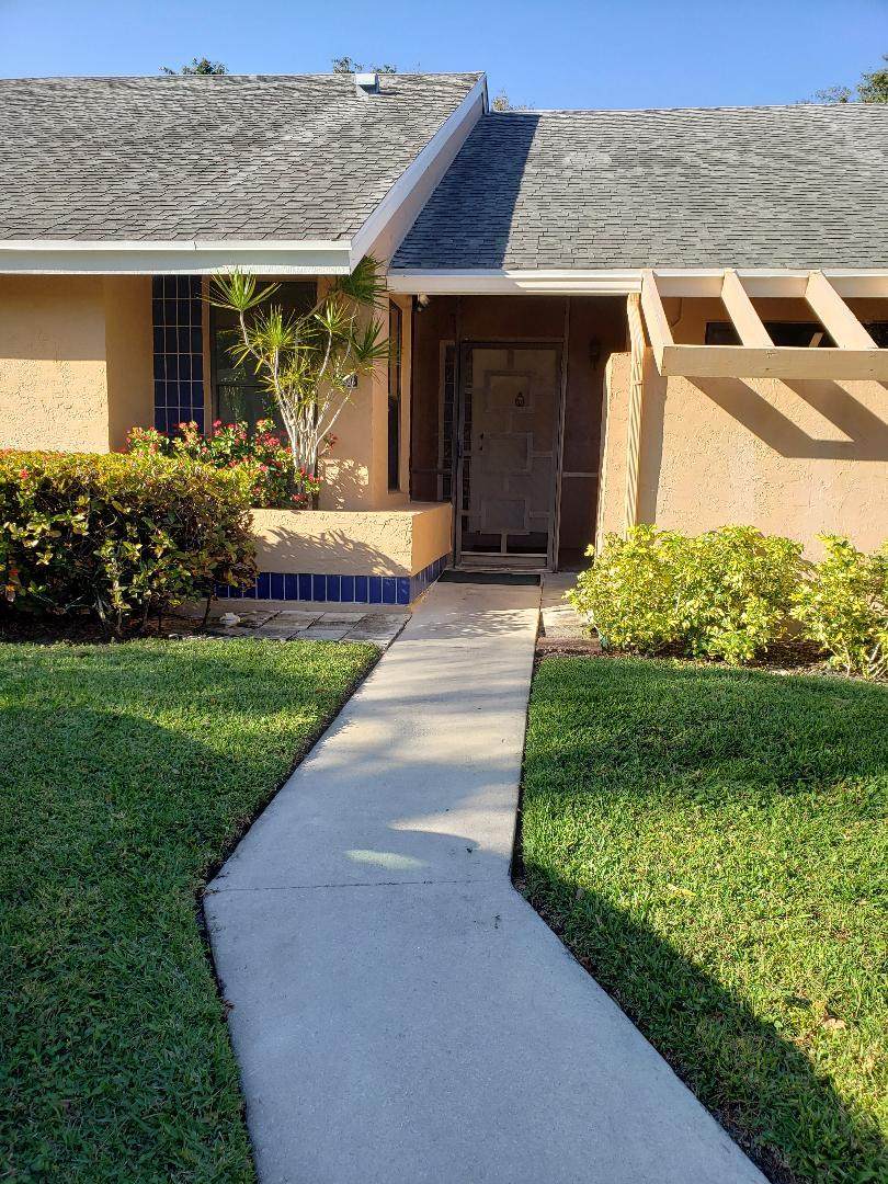 10963 Lake Front Place - Photo 1