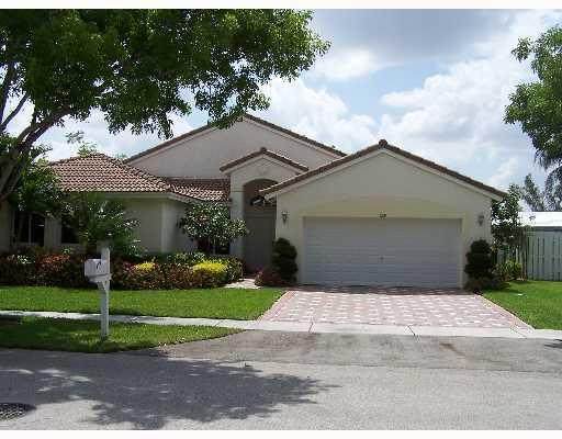809 132 Avenue - Photo 1