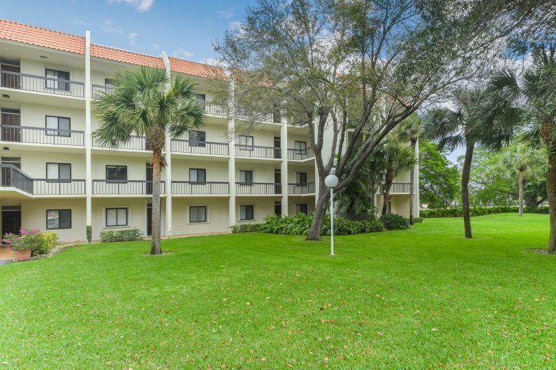 2500 Presidential Way - Photo 1 2500 Presidential Way - Photo 1