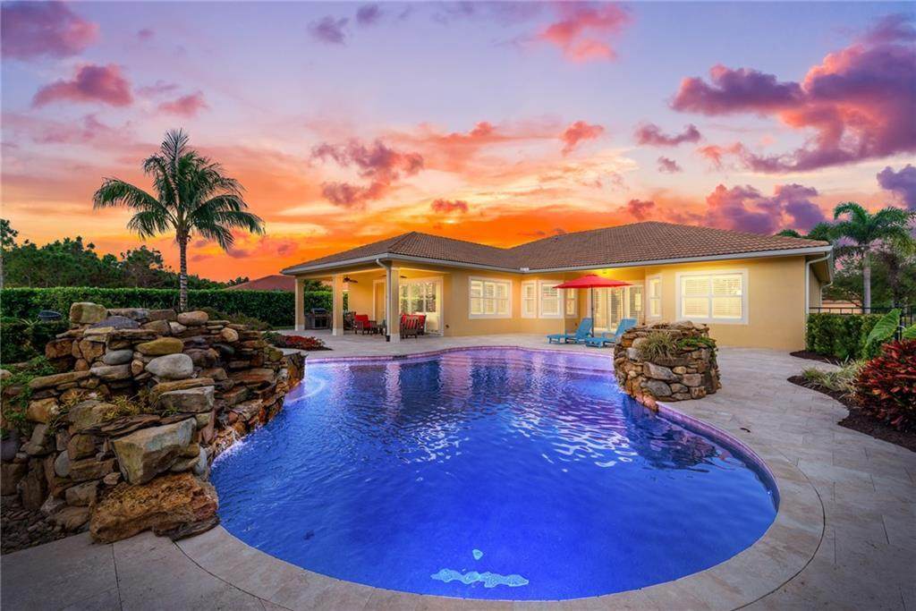 7533 Belle Maison Drive - Photo 1