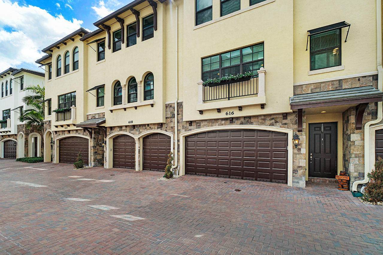 616 Windward Circle - Photo 1