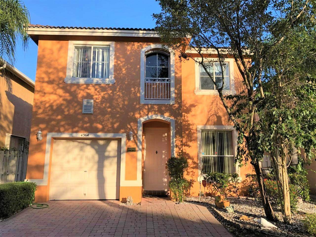 4364 Lake Lucerne Circle - Photo 1