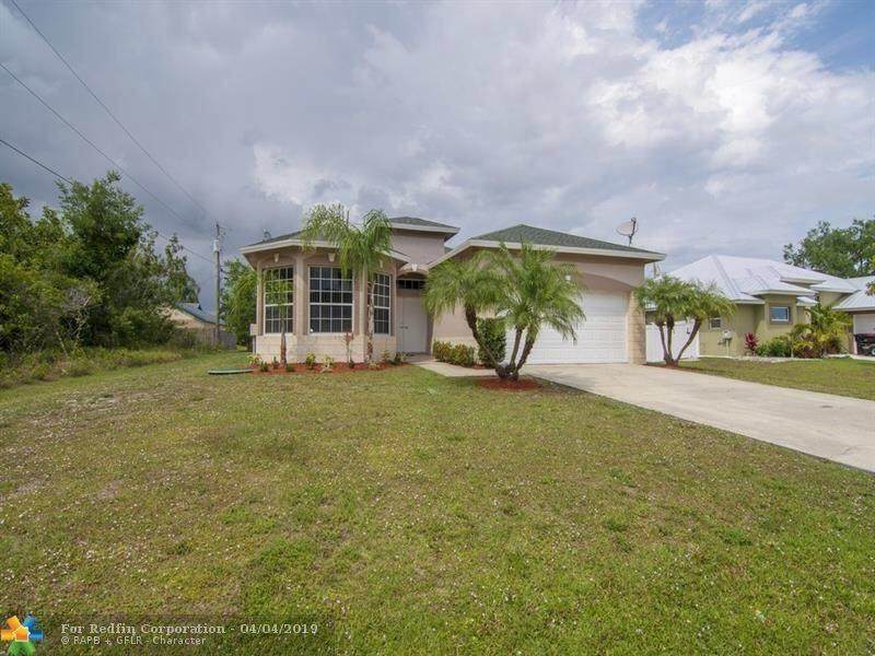 881 Mccracken Avenue - Photo 1