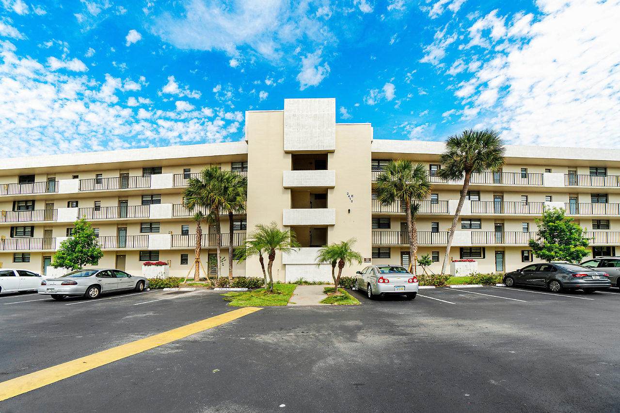 2410 Deer Creek Country Club Boulevard - Photo 1