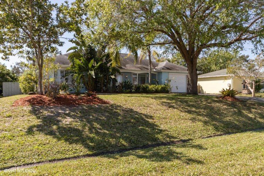 210 Airview Avenue - Photo 1 210 Airview Avenue - Photo 1
