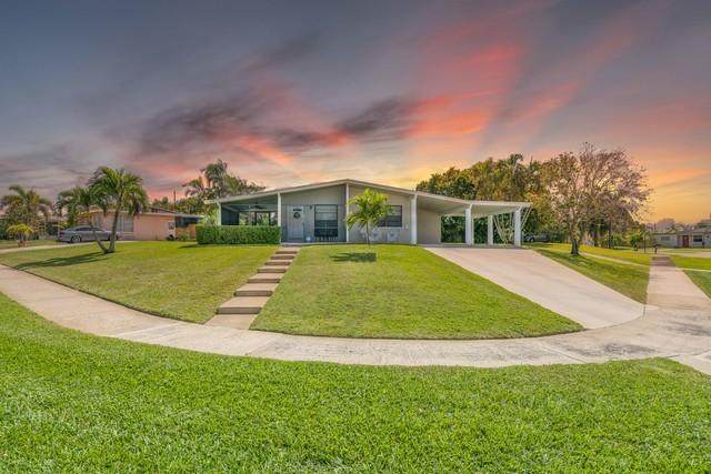 1020 Bloxham Street - Photo 1