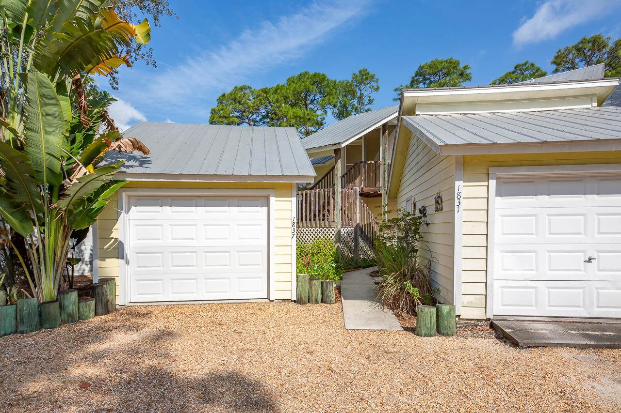 1837 Hideaway Circle - Photo 1