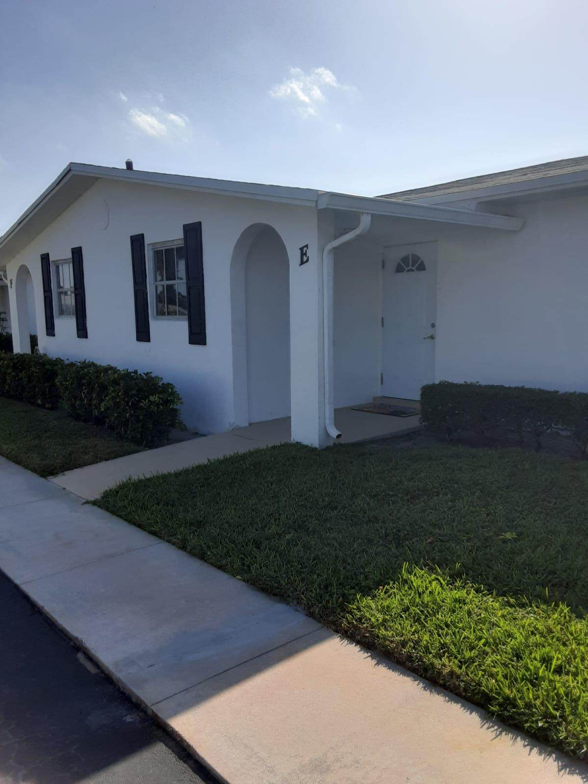 2940 Crosley Drive - Photo 1