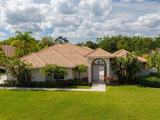 7875 Fairway Lane - Photo 1