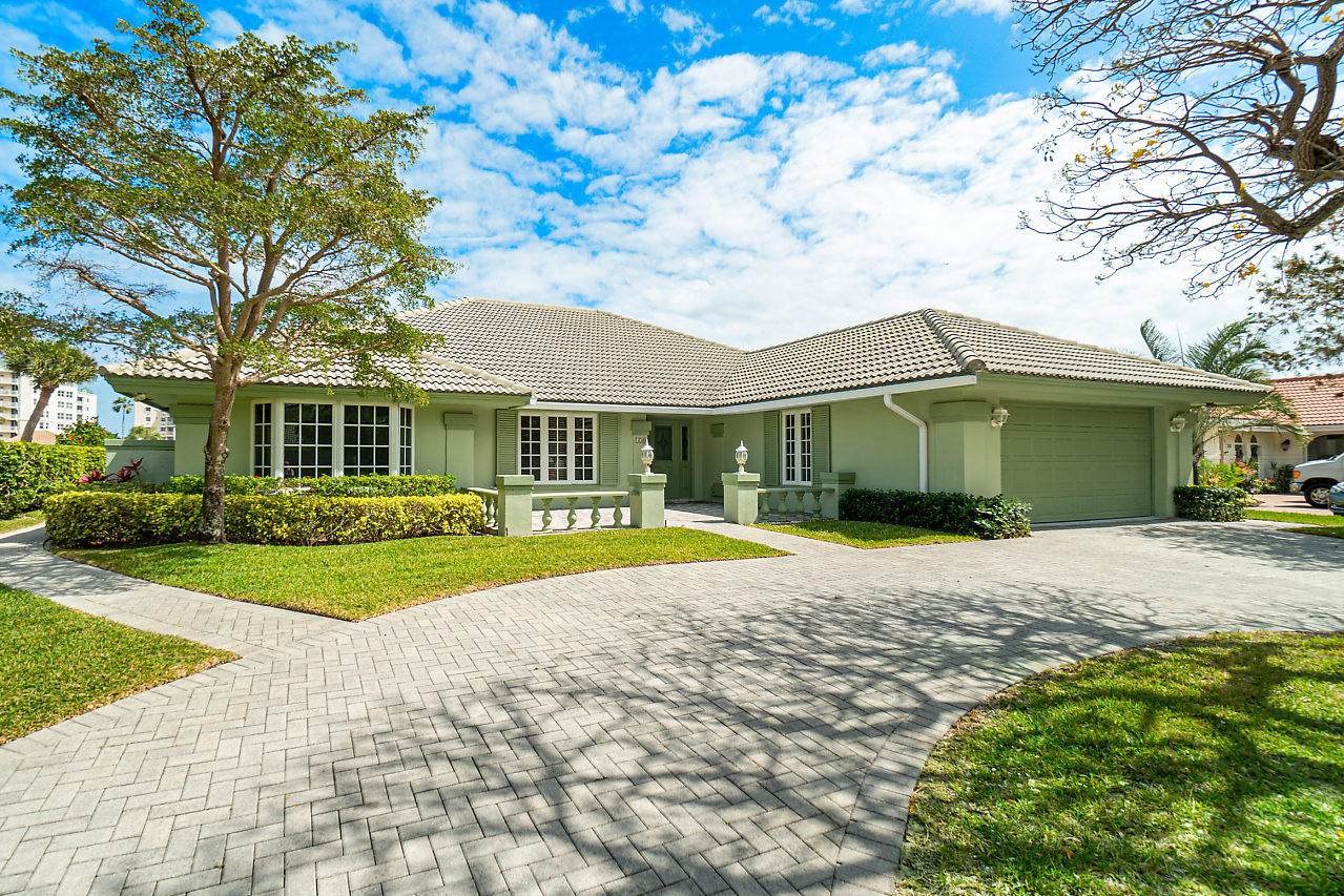 130 Pegasus Drive - Photo 1