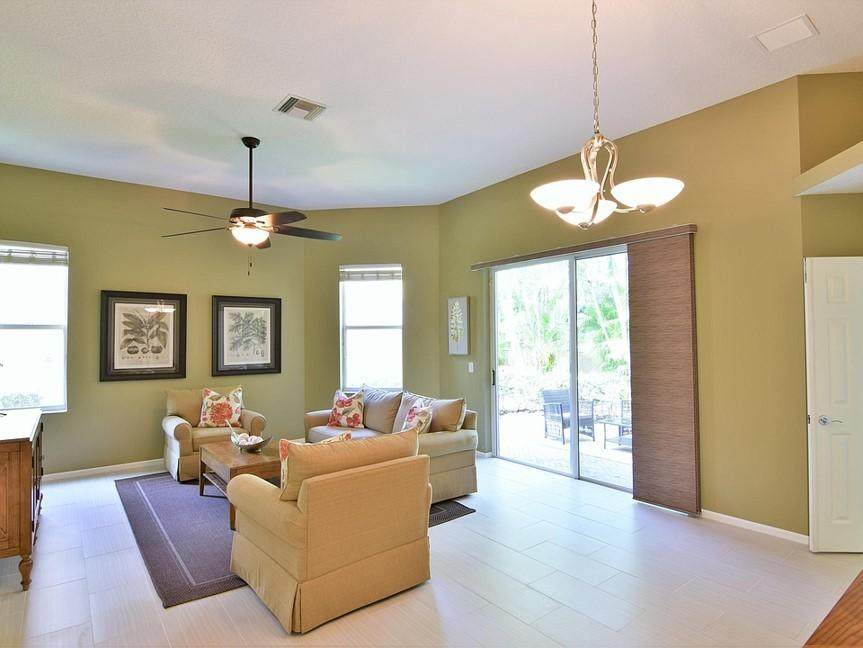 7717 Azalea Court - Photo 1 7717 Azalea Court - Photo 1