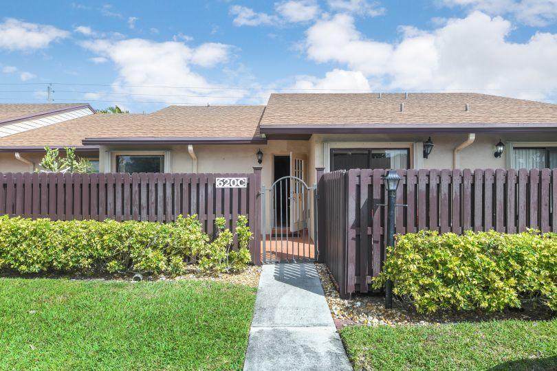 620 Sea Pine Way - Photo 1