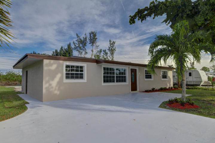 842 Mango Drive - Photo 1