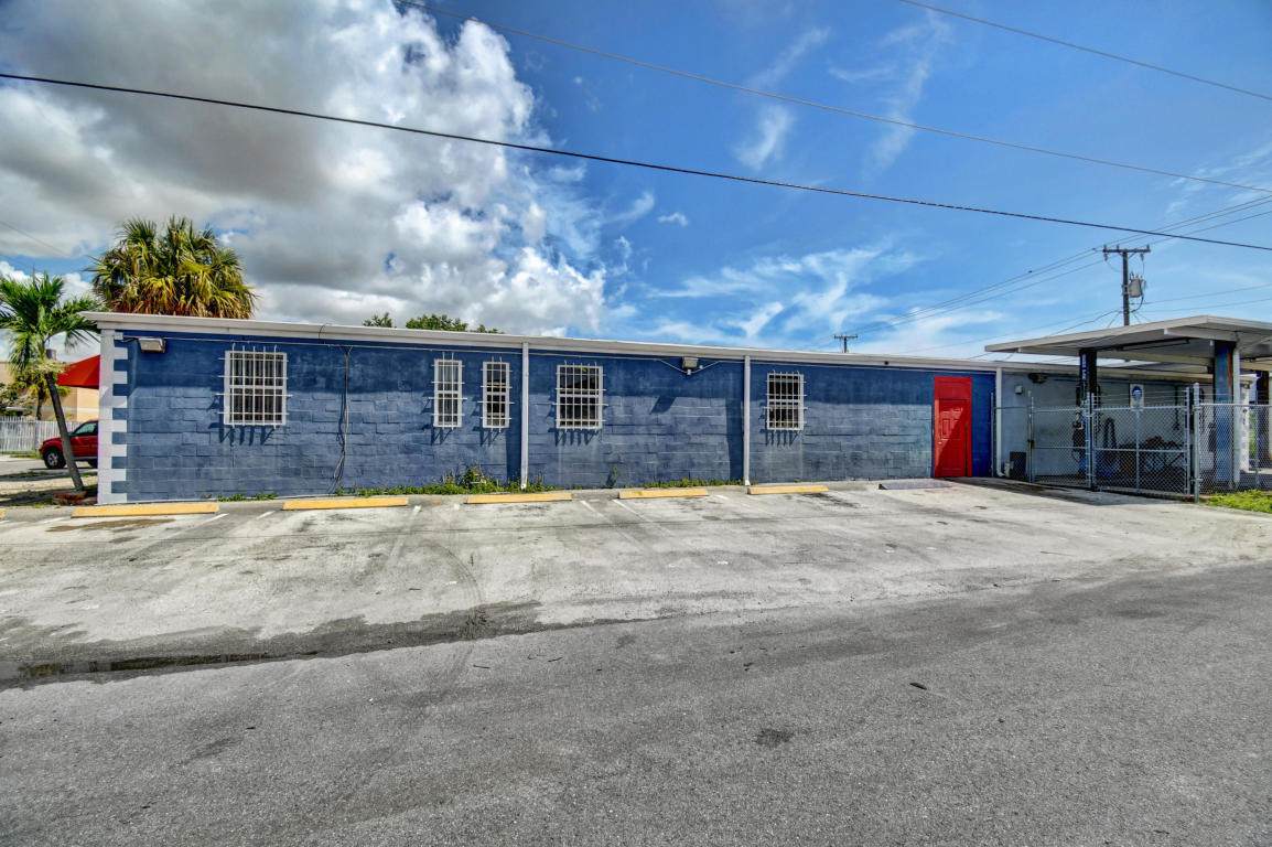 502 3rd Street - Photo 1