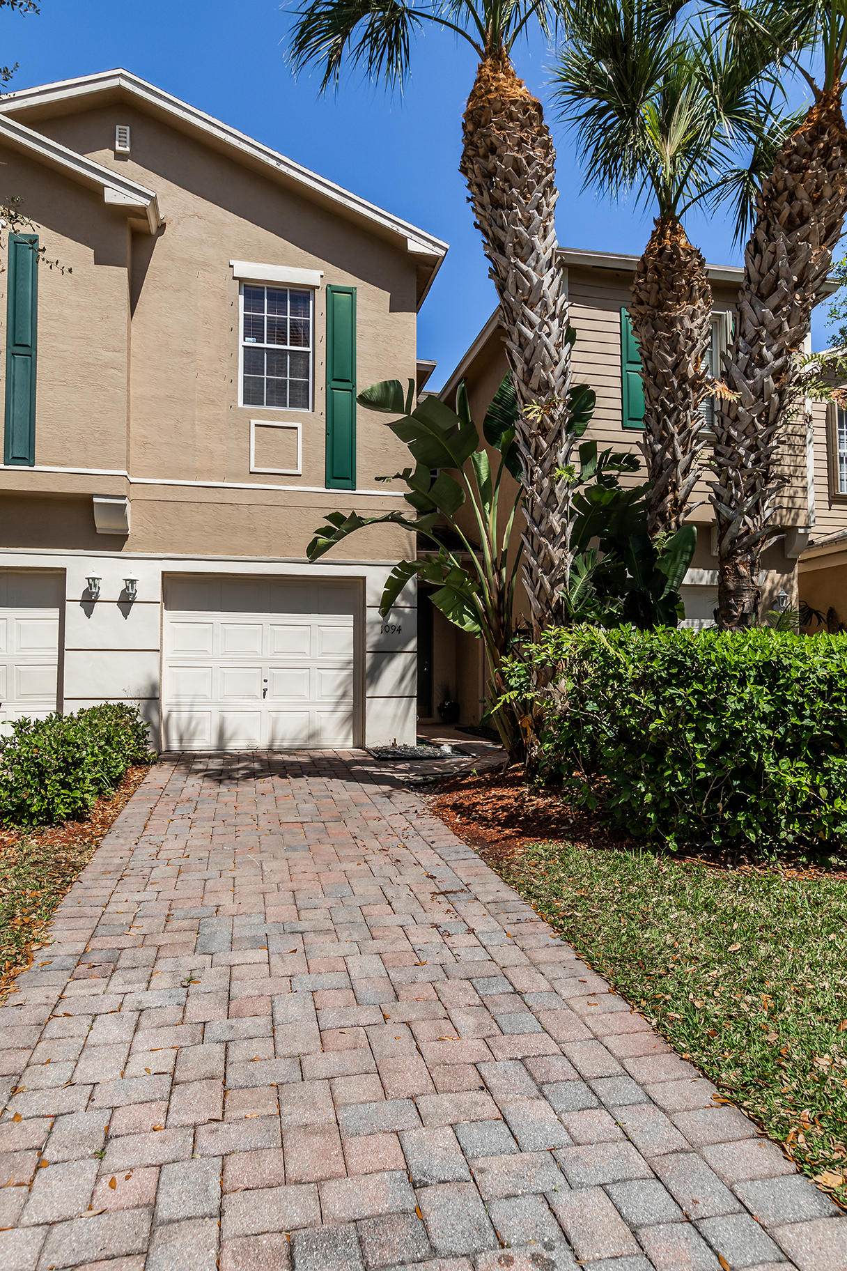 1094 Sweet Violet Court - Photo 1