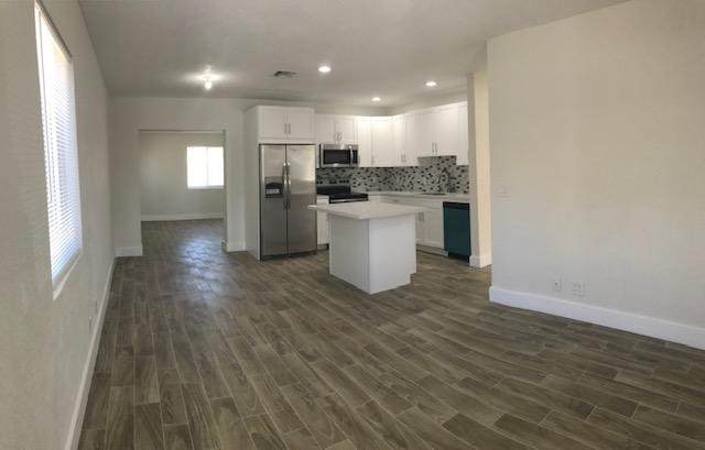 1412 D Street - Photo 1
