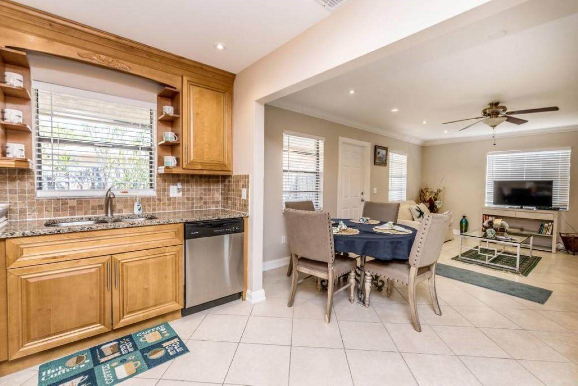 319 Ocean Avenue - Photo 1 319 Ocean Avenue - Photo 1