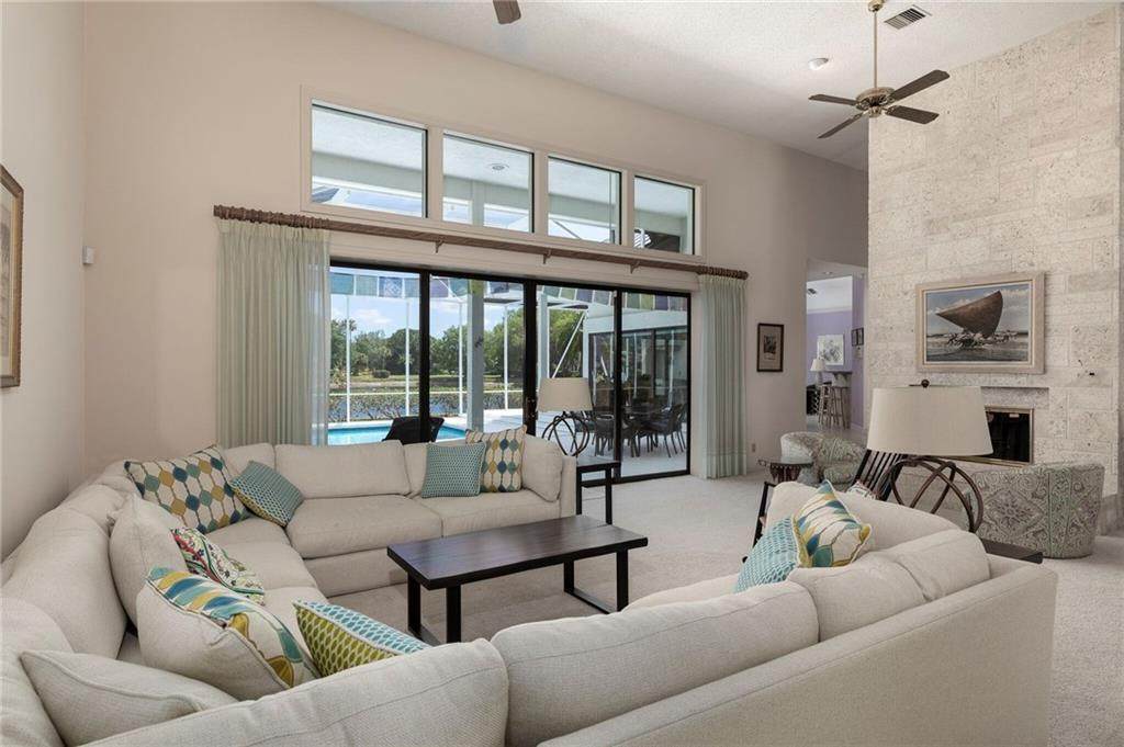 1688 Thornberry Circle - Photo 1