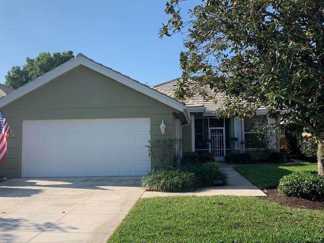 152 Bentley Circle - Photo 1