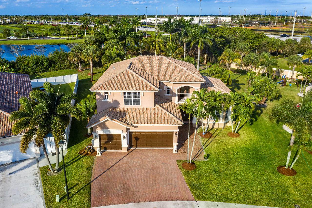 10067 Freesian Way - Photo 1