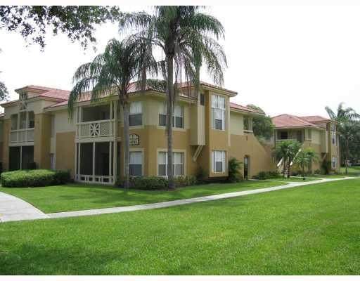 4799 Via Palm Lakes - Photo 1 4799 Via Palm Lakes - Photo 1