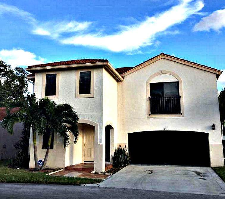 1731 Shoreside Circle - Photo 1 1731 Shoreside Circle - Photo 1