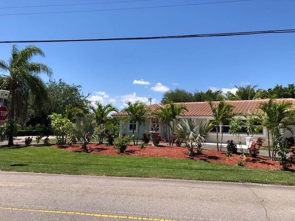 8219 Lake Drive - Photo 1