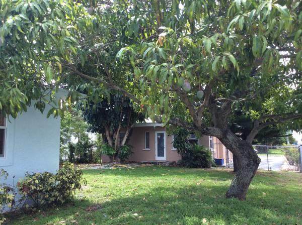 1030 Carver Avenue - Photo 1 1030 Carver Avenue - Photo 1