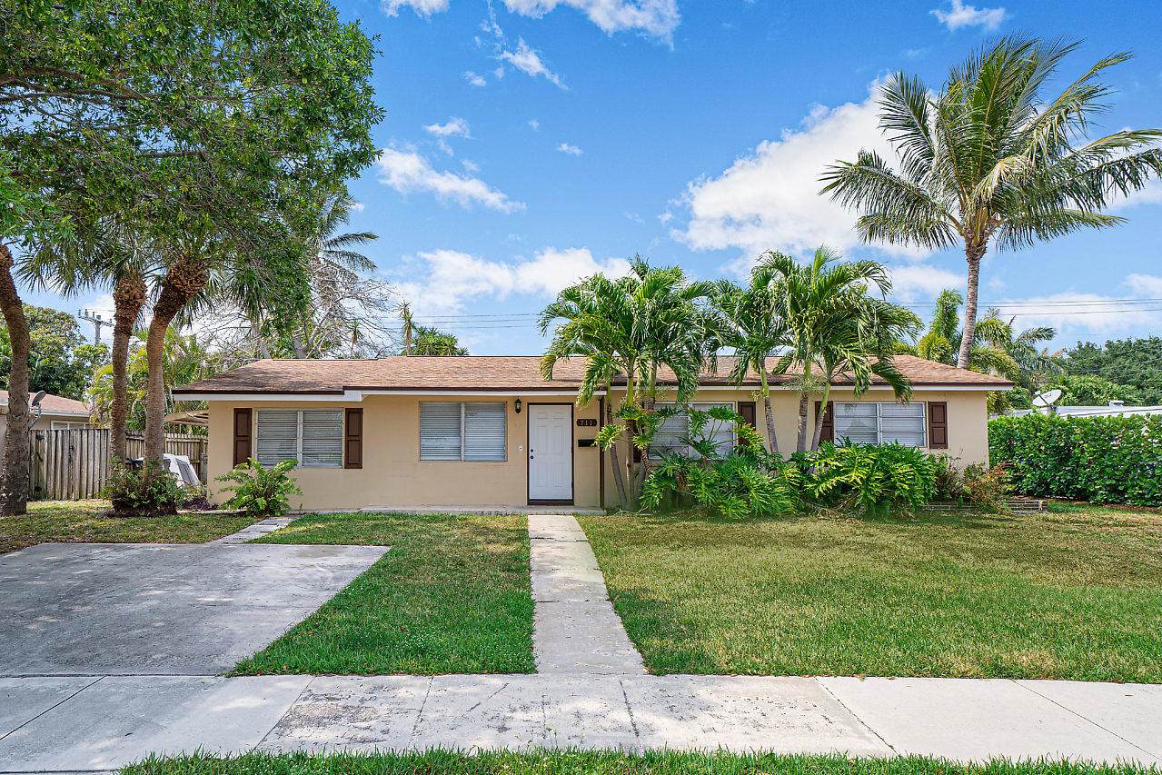 711 Ilex Drive - Photo 1 711 Ilex Drive - Photo 1
