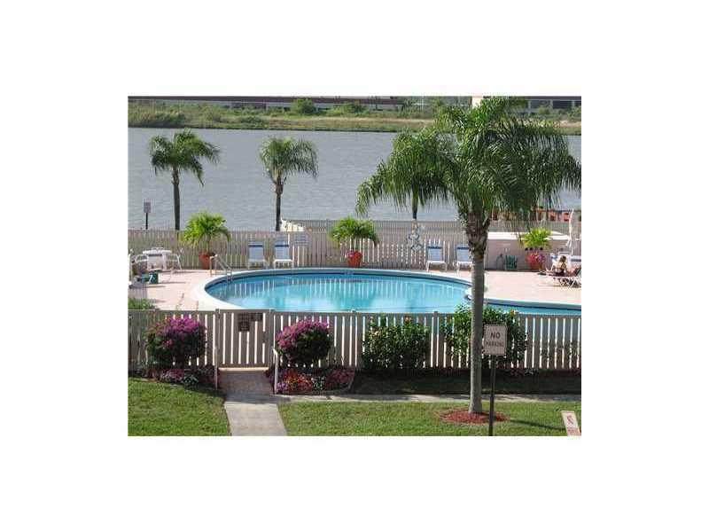 4570 Nw 18th Ave - Photo 1