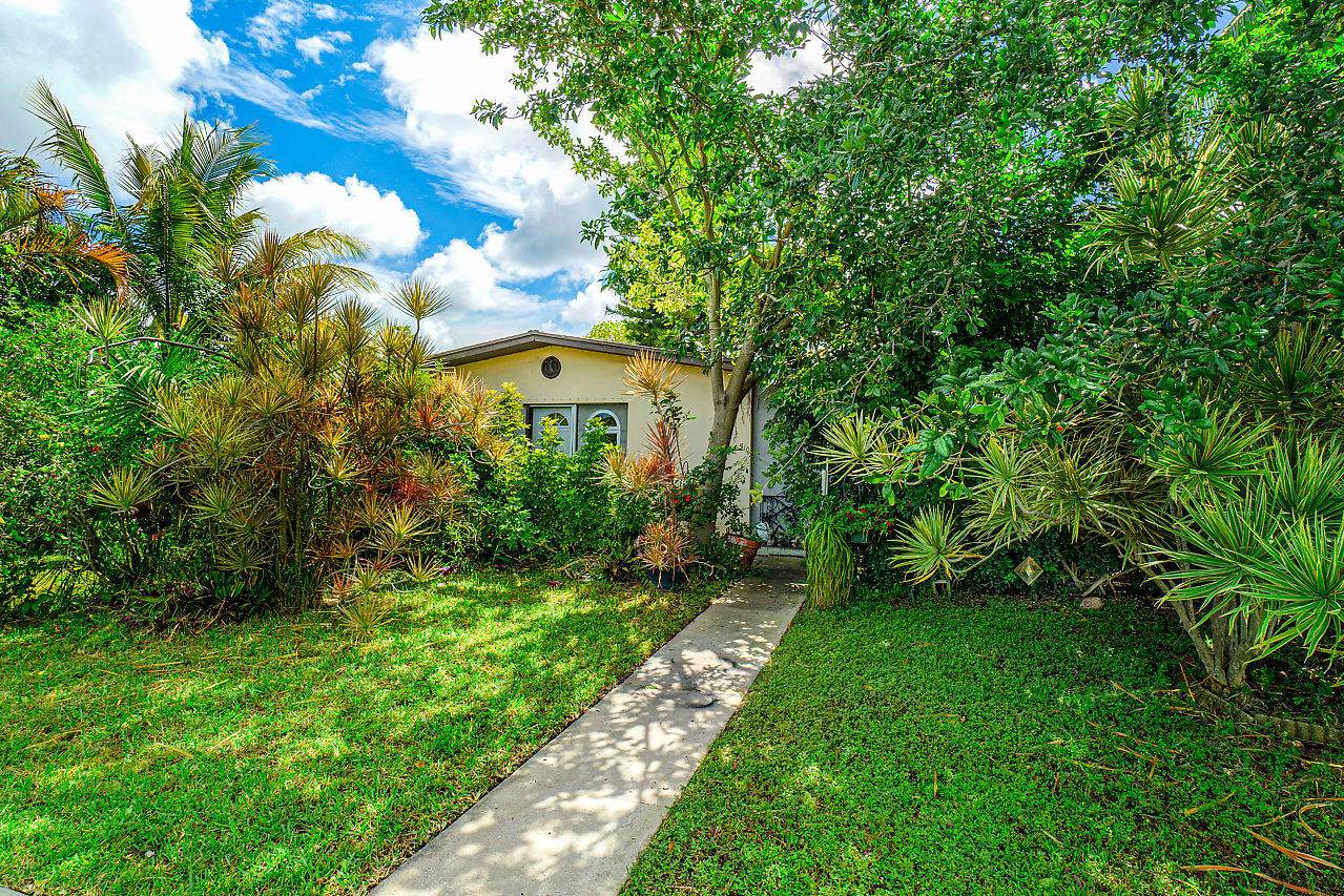 510 12th Street - Photo 1 510 12th Street - Photo 1